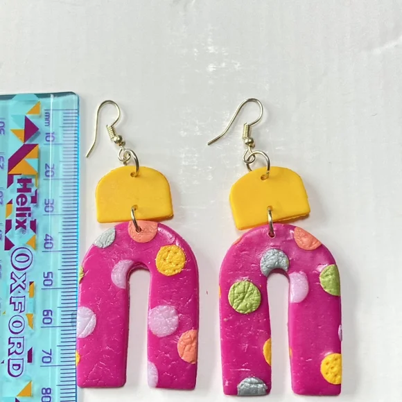 BNWT Handmade Barbiecore Pink Earrings Bundle -Treat Yourself to Trendy Elegance - Picture 12 of 12